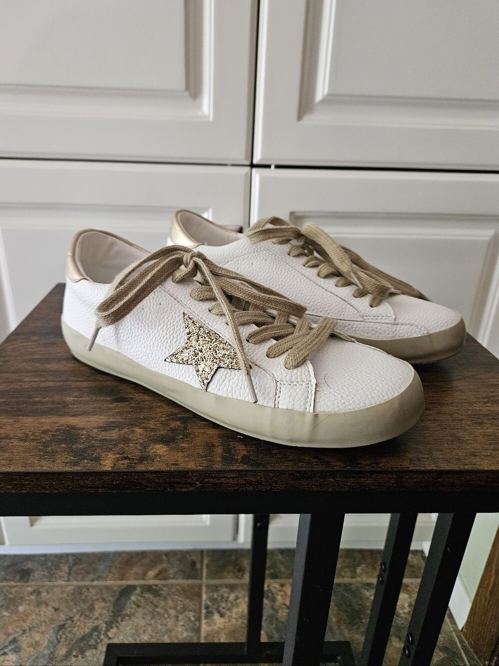 ShuShop Paula Gold Glitter Star White Leather Sneakers Casual Glam Athleisure - Picture 3 of 8